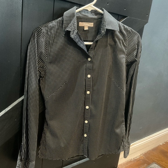 Banana Republic Women’s Dress Shirts - Bundle of 4 - Picture 3 of 12